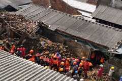 Tim SAR gabungan masih cari satu korban longsor di Cijeruk Bogor